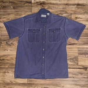 L.L. Bean Men's Blue Short Sleeve Shirt